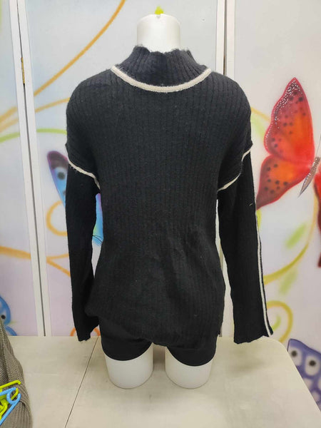 Preloved Black Sweater With White stripes