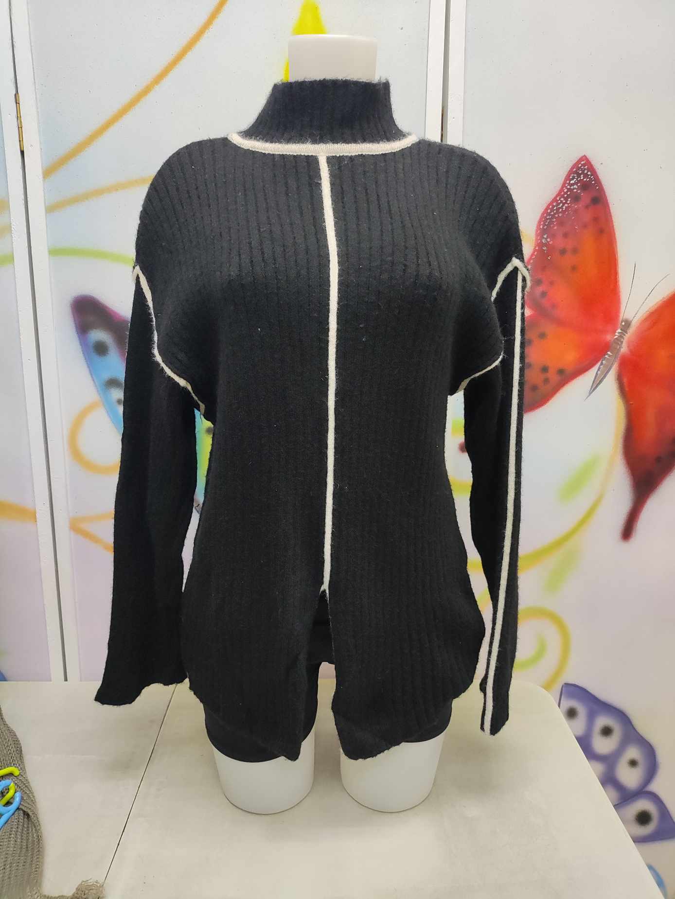 Preloved Black Sweater With White stripes