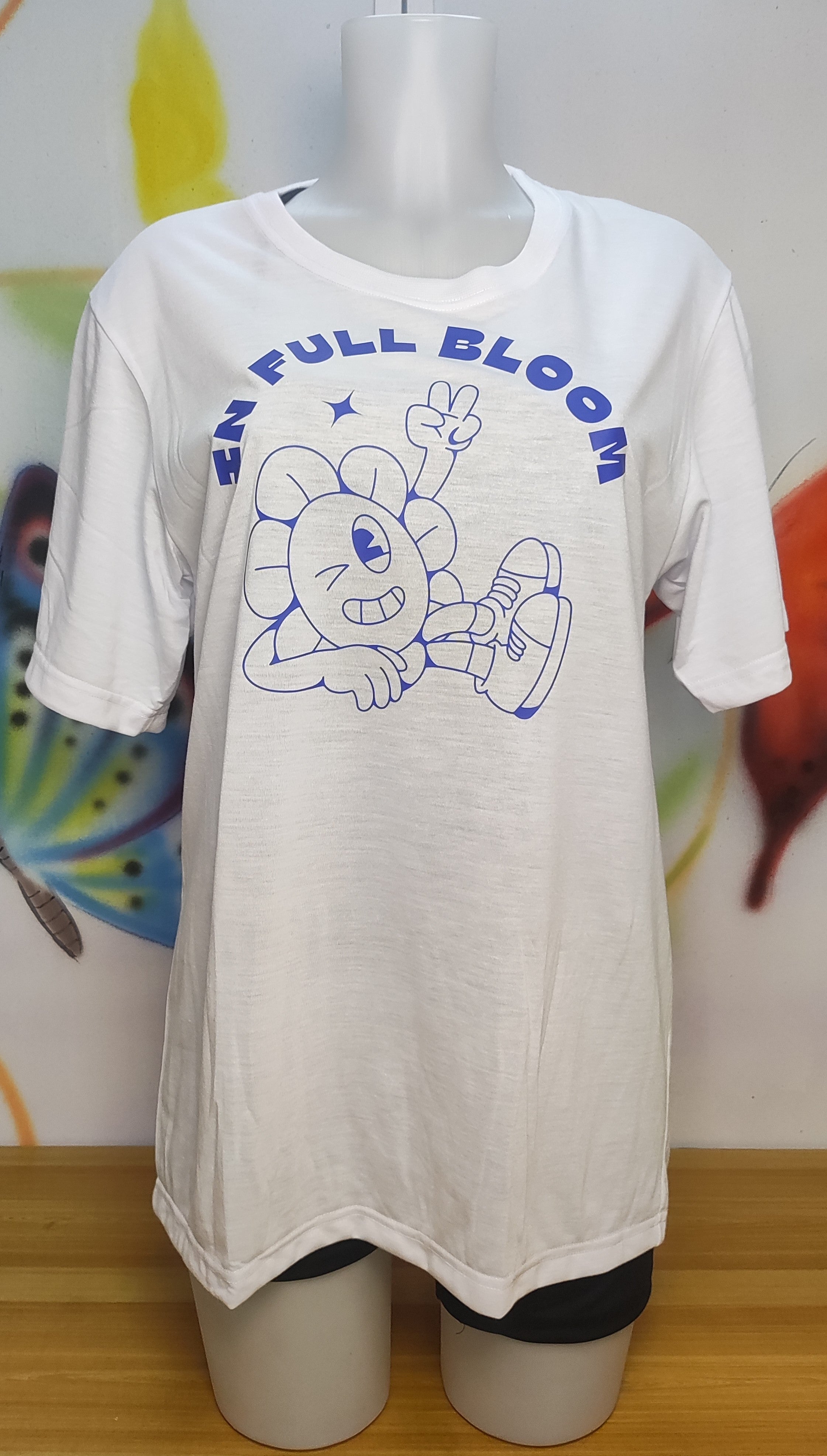 In Full Bloom Graphic Cotton Tee (Large)