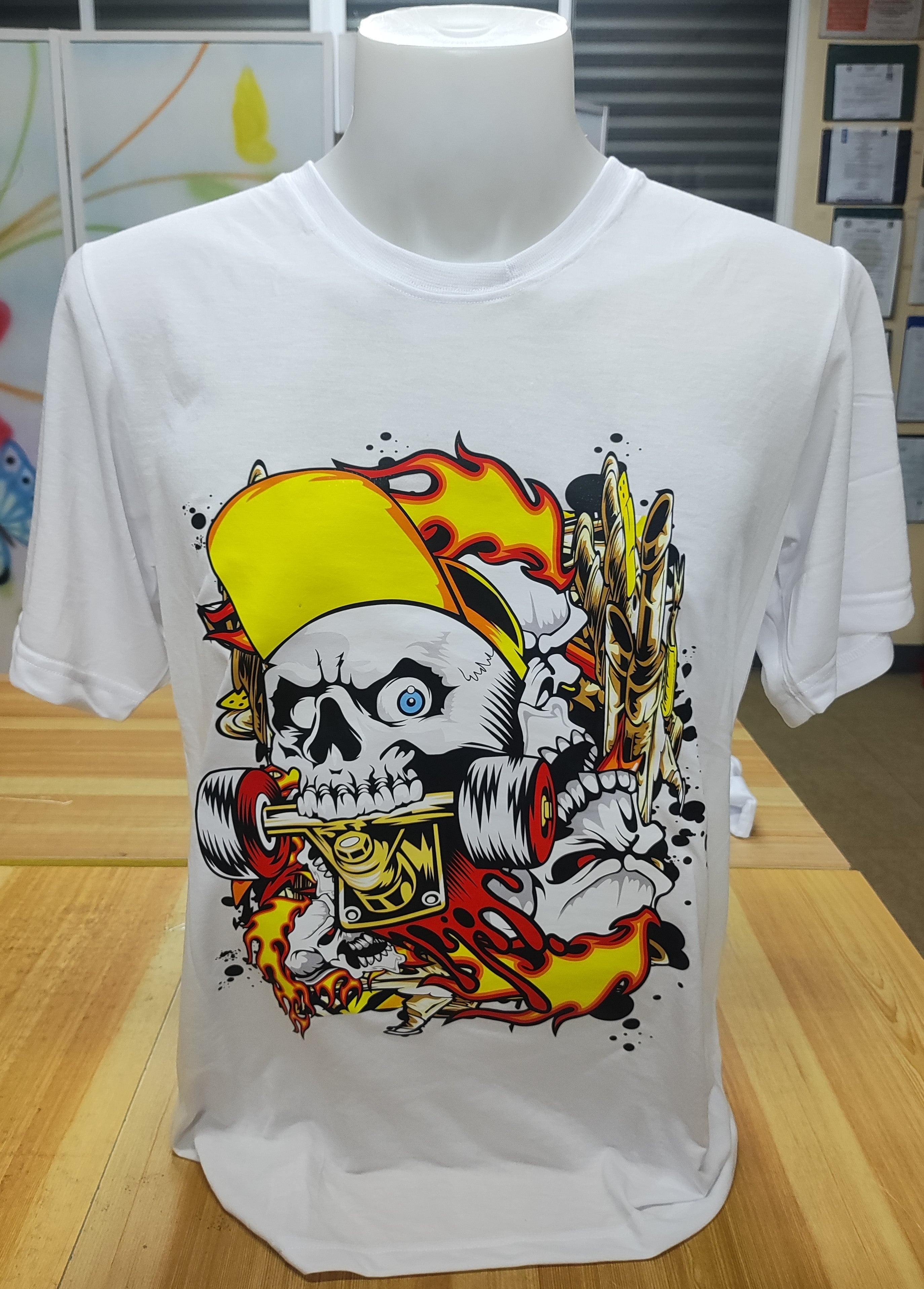 Skull Boarding Graphic Cotton Tee (Large)