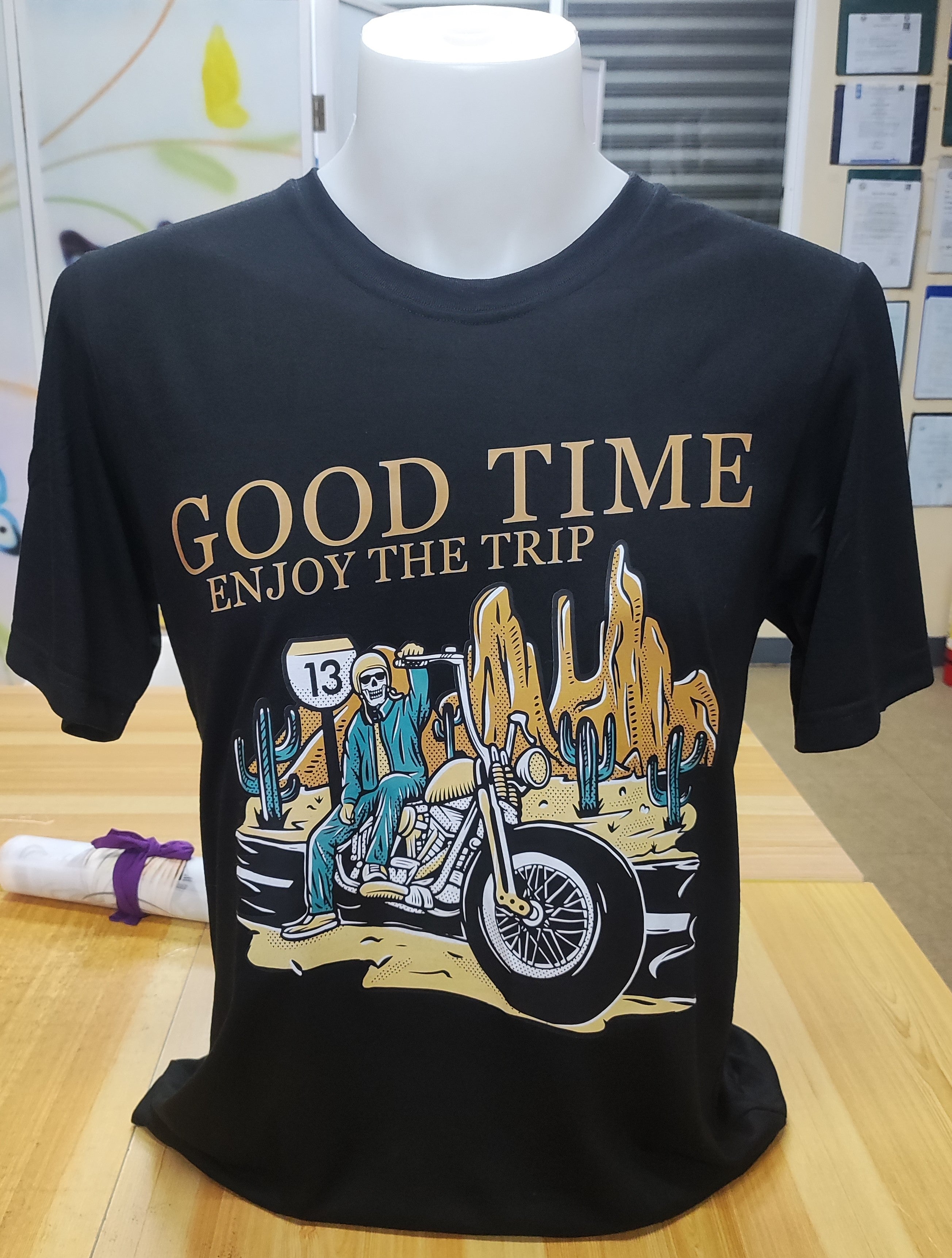 Good Time Enjoy the trip Graphic Cotton T-shirt (Large)